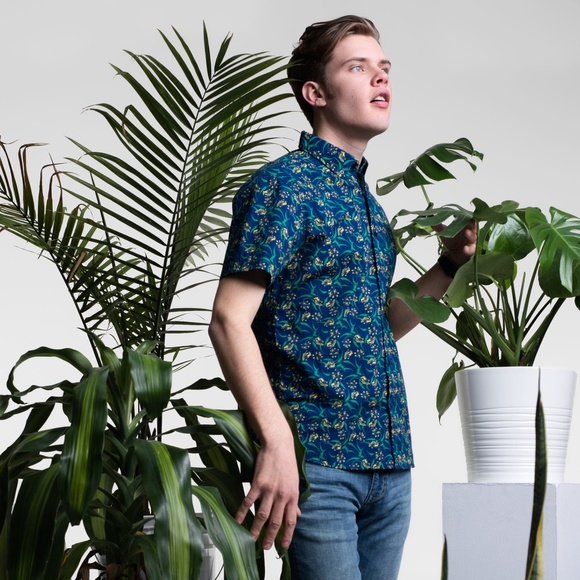 Summer Breeze Printed Short Sleeve Shirt - Picture 2 of 5